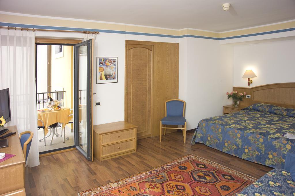Hotel Metropole Grado Exteriér fotografie